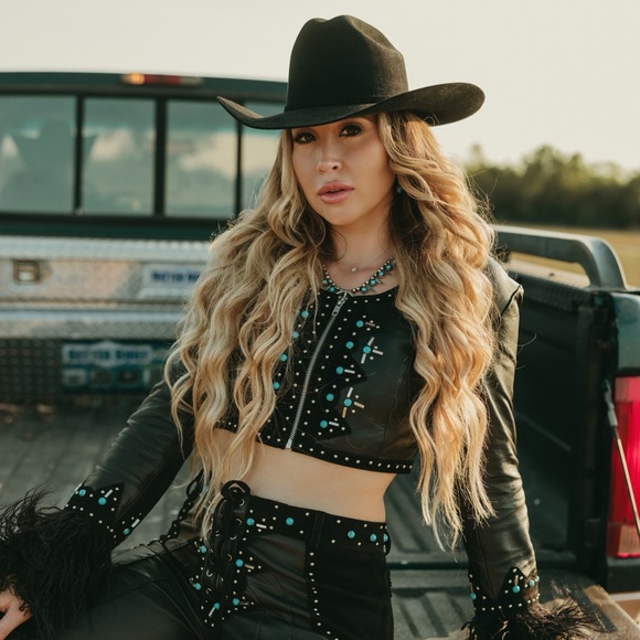 Meet your Posher, Bailey - Picture 1 of 1